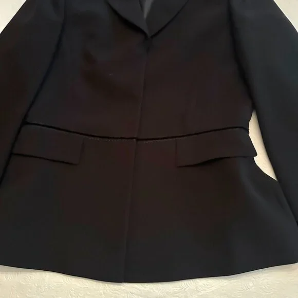 Tahari Wms Black fully lined 2 piece Pants Suit size 8 - Picture 6 of 14